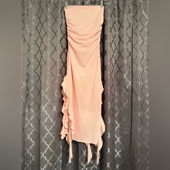 Strapless Ruched Ruffled Maxi Dress - Picture 4 of 6